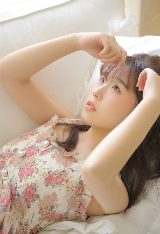 “世间万物都如此可爱 我们没有理由不可爱🌱”