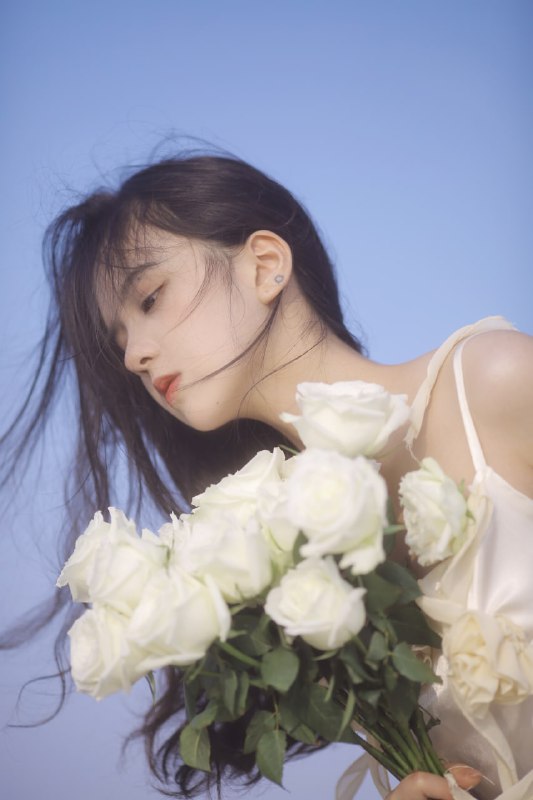 “坠入蓝色深海”