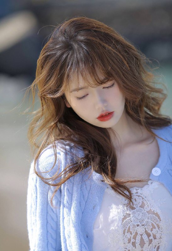 “蔚蓝之海边”